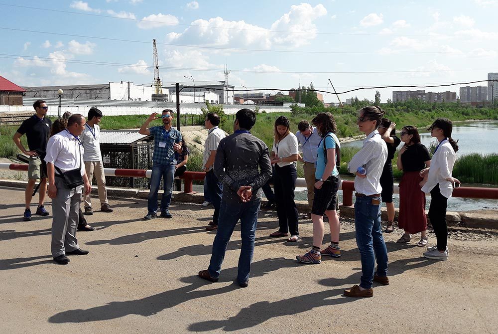 A field trip to explore mercury pollution in rivers, part of the three-day workshop in Astana, Kazakhstan. Photo: Levin Sources