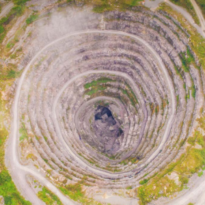 Assessing digital traceability systems for critical mineral value chains: Aligning upstream and downstream agendas